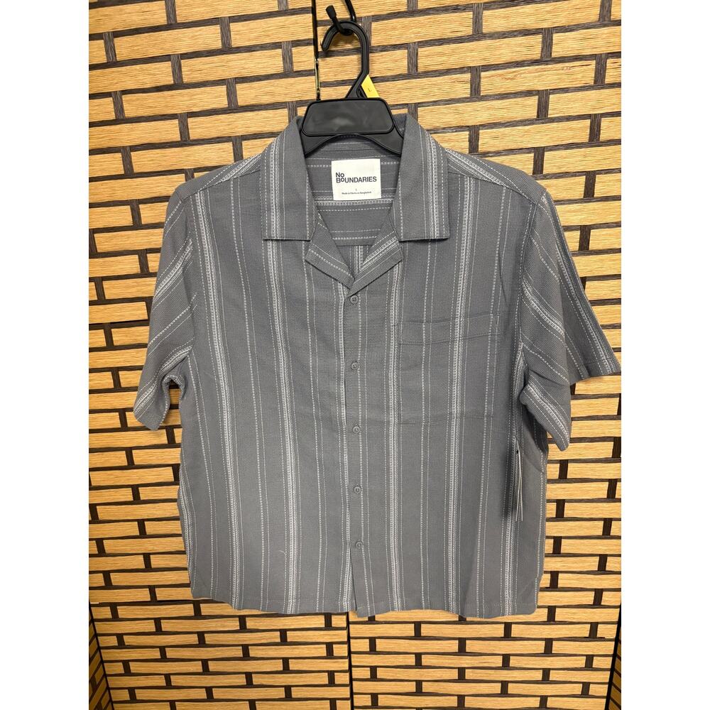 No Boundaries Black And White Stripe Button Down Shirt Size‎ Large